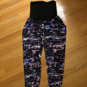 Motherhood Maternity active leggings with full belly coverage!